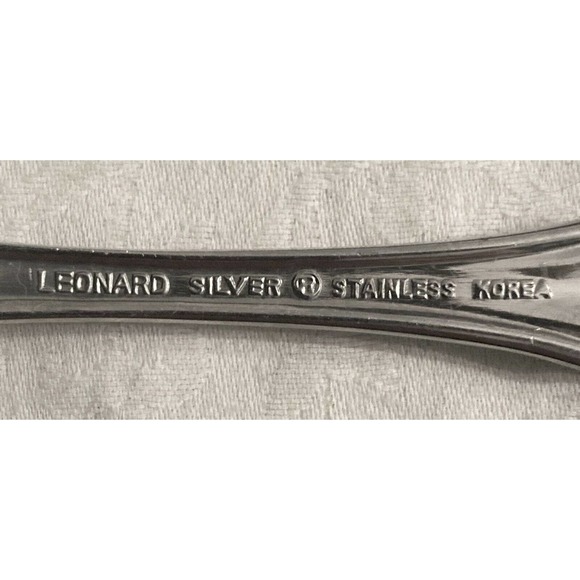 Leonard Silver EXETER, 29-Piece Stainless Glossy Flatware Set, Scroll Edge Korea - Picture 6 of 6